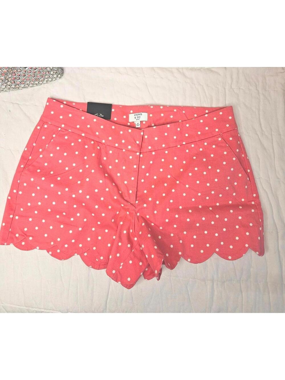 Crown & Ivy Coral  Pink Polka Dot Scalloped Hem Shorts Size  6P